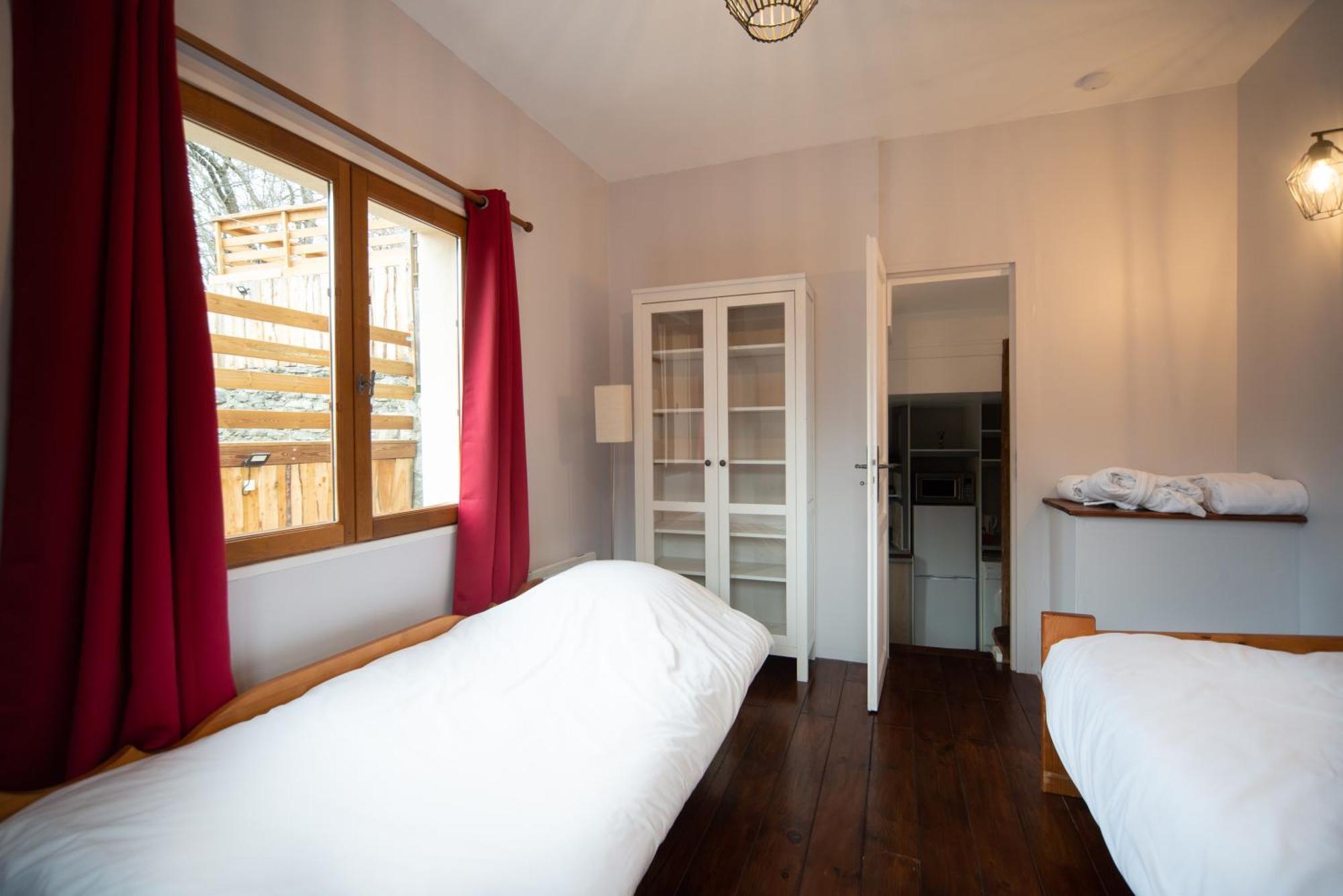 Maison Caramel Landry Room photo